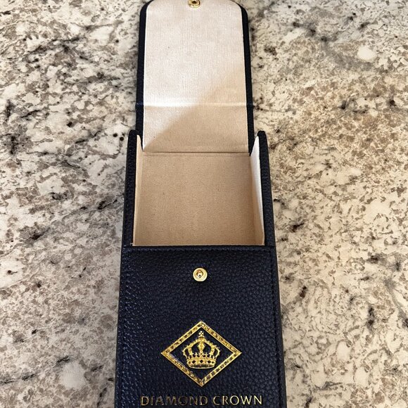 Neiman Marcus Diamond Crown Blue Three Finger Leather Case - Picture 2 of 7